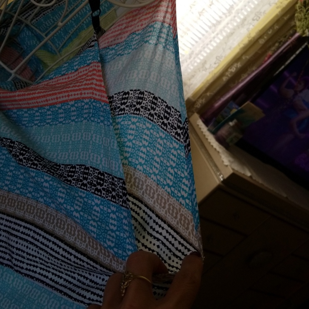 26/28 Multi Color Long Sleeve dress - Picture 4 of 8